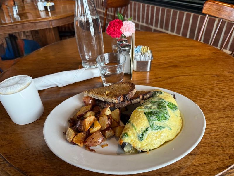 The Breakfast Hours Worth Rearranging Your Morning For