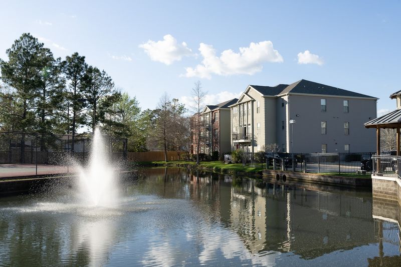 Waterfront Wonders At Sunset Point