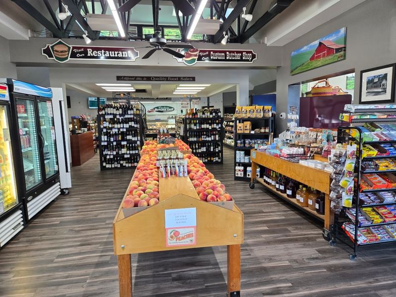 These Peaches Have A Very Short Commute