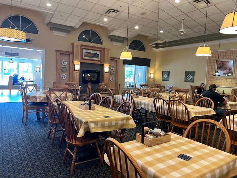 Der Dutchman Restaurant & Bakery