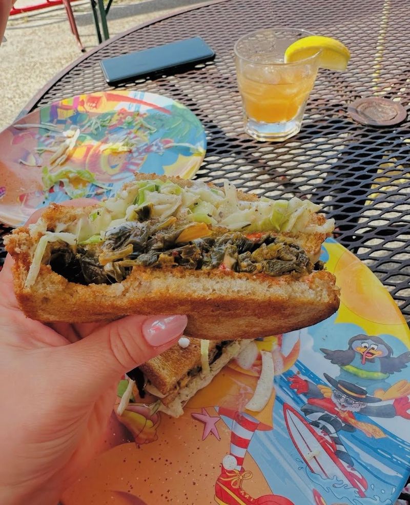Vegan Chick'N Sandwich