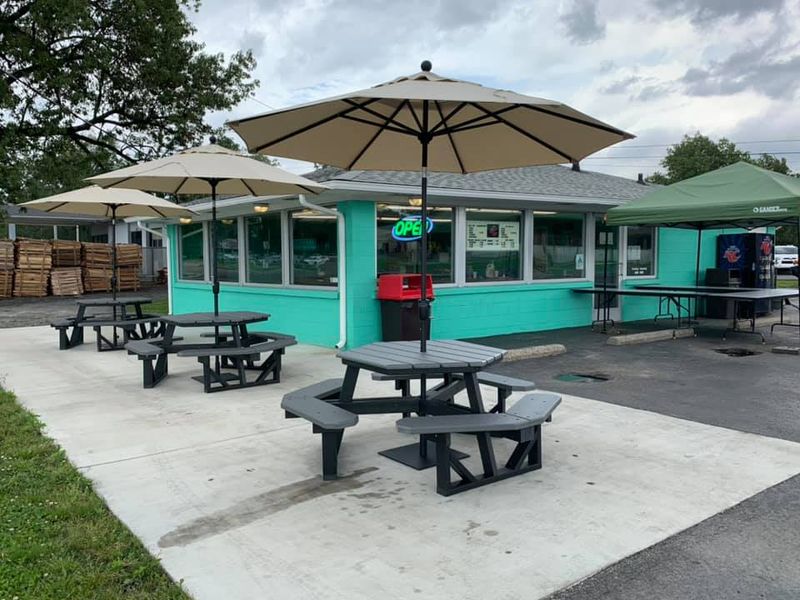 A Mint-Green Building Has Fed Paducah Since 1955