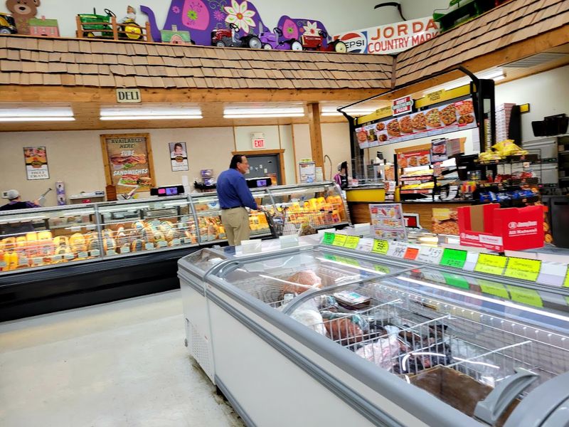 The Deli Cafe That Keeps People Coming Back