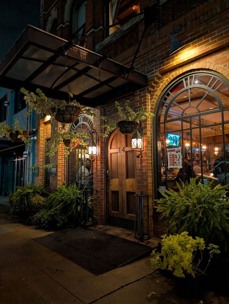Mabella's Italian Steakhouse 
