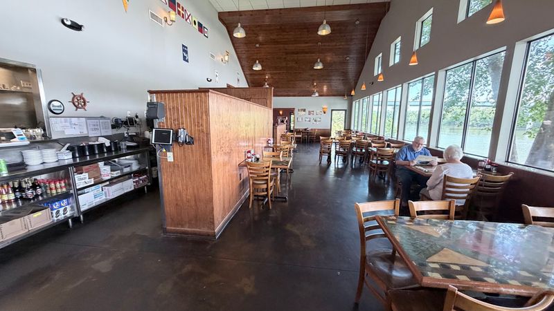 Riverview Restaurant & Marina