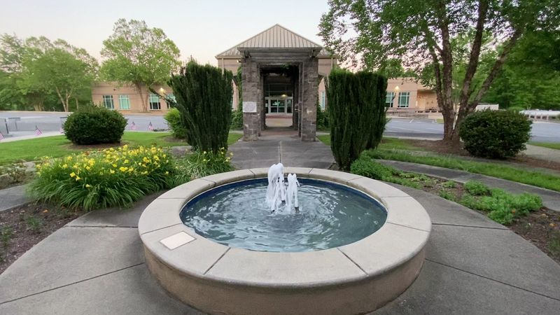 The Senior Center Gives Weekdays A Full Calendar