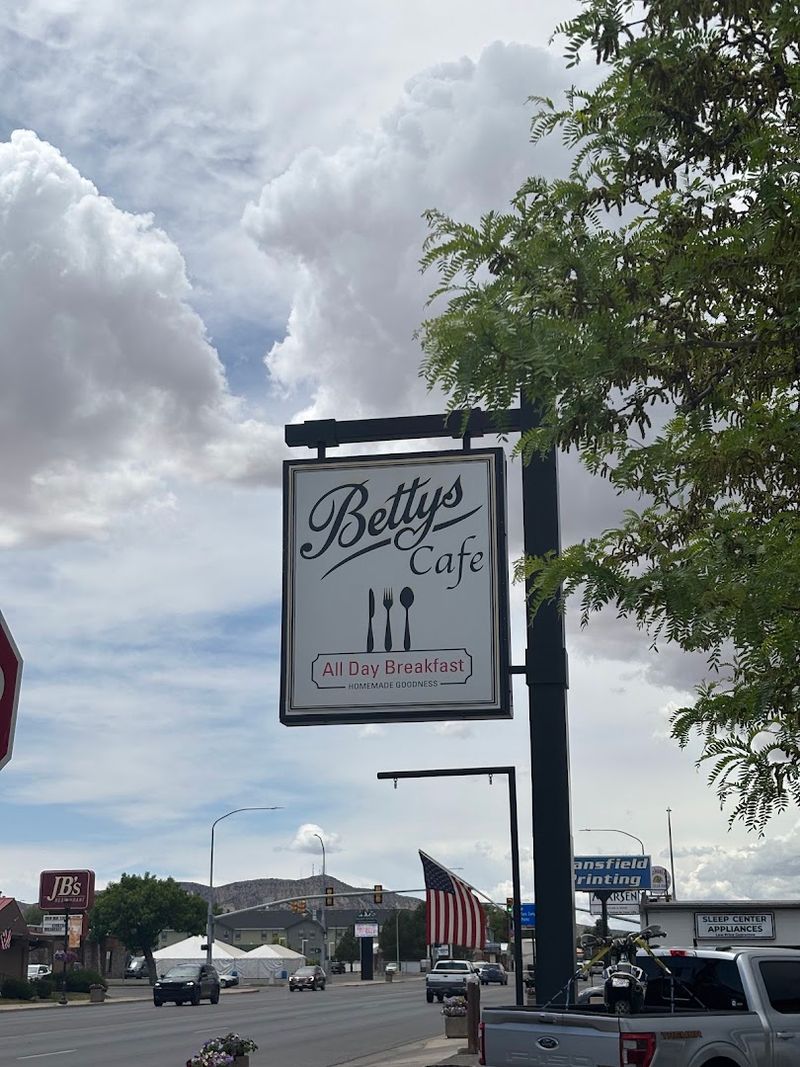 Betty's Café, Vernal