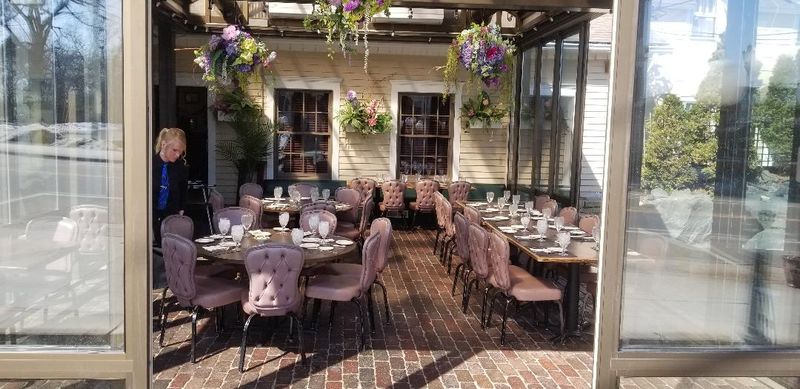 Lake Elmo Inn Restaurant