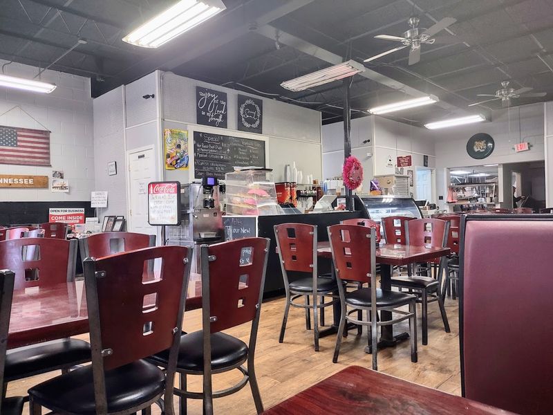 MeMe’s Restaurant