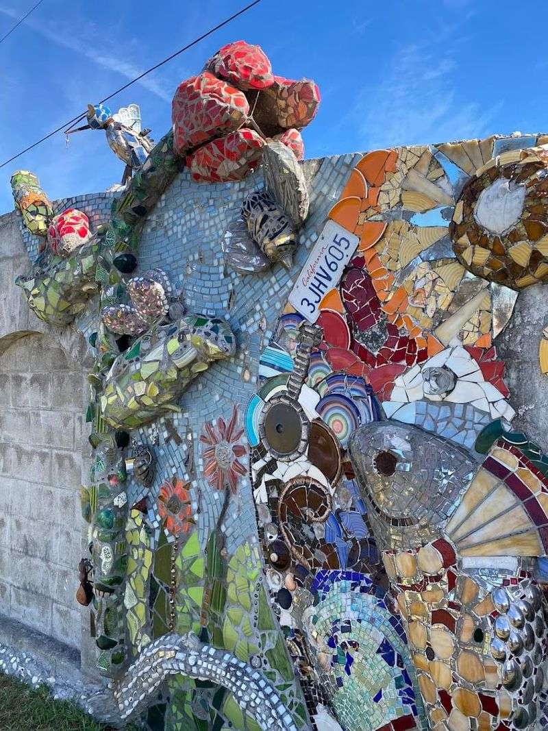 Fish, Tigers And Fantastic Figures Hide In The Details