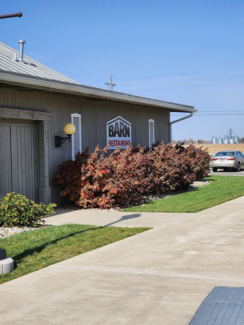 A Restored Barn Gives Every Meal A Sense Of History