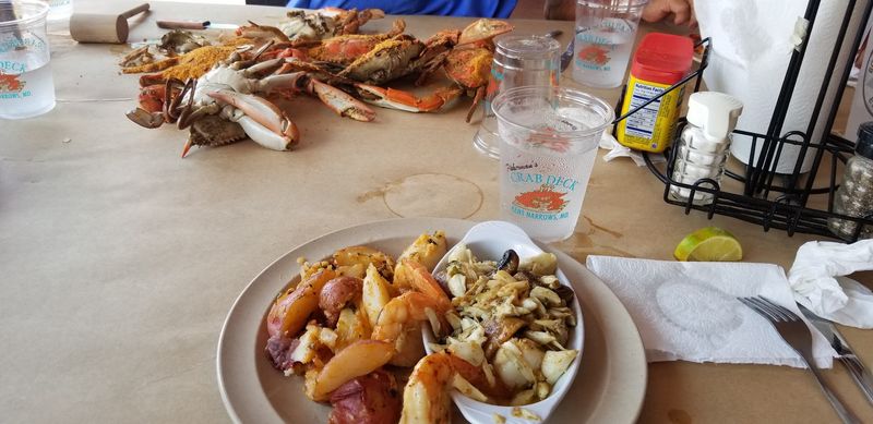 Seafood Mac And Cheese For The Non-Crab Crowd