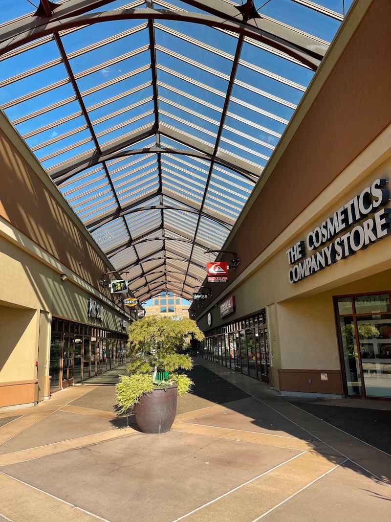 Covered Walkways Keep The Bargain Hunt Moving