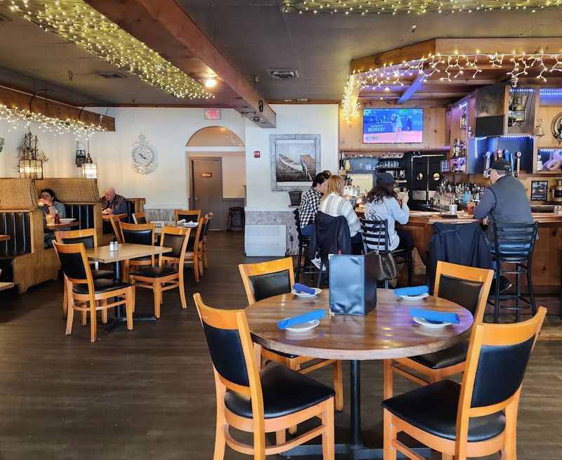 East Side Restaurant & Pub At Gray’s Landing