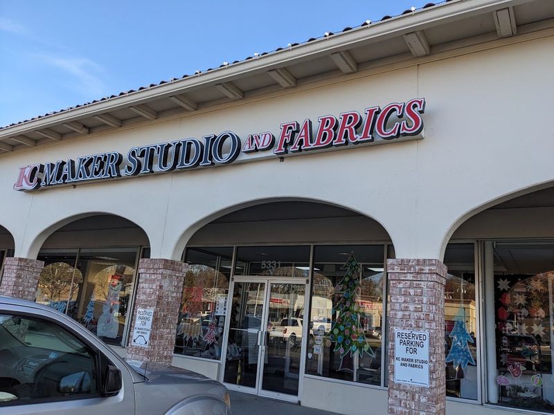 KC Maker Studio And Fabrics, Mission, KS