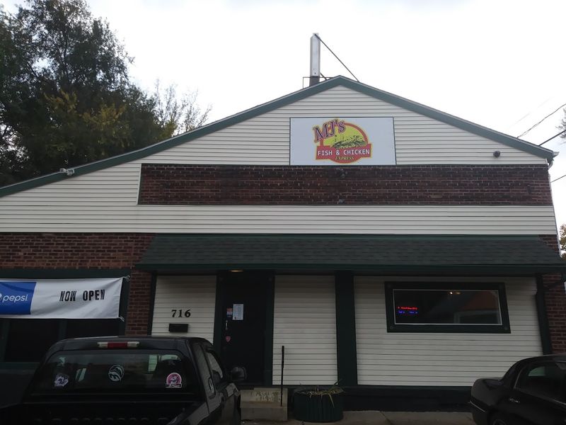 MJ's Fish And Chicken Express