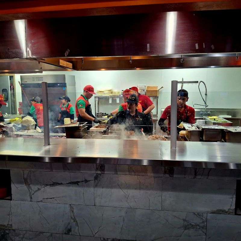 What The Reviews Actually Tell You About This Kitchen