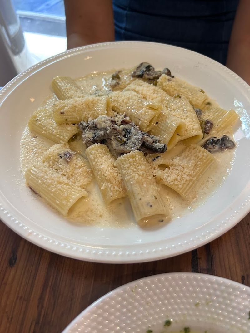 Pasta That Changes With The Kitchen's Best Ingredients