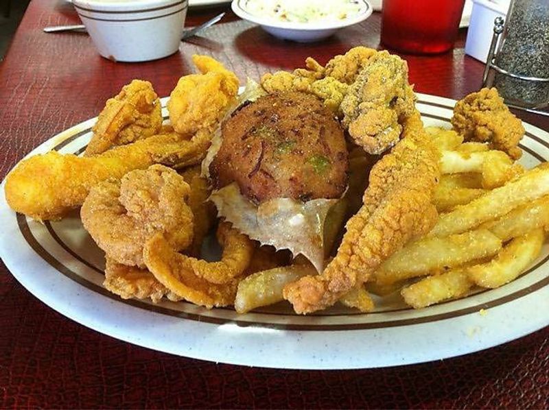 Johnny’s Catfish & Seafood