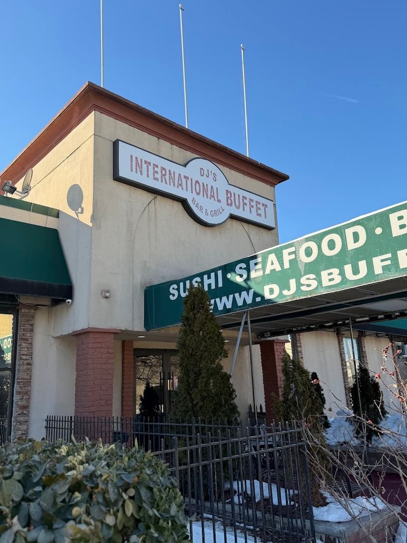 DJ's International Buffet 