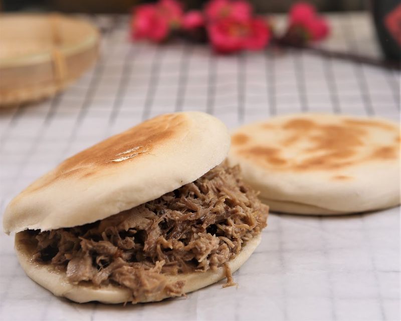 Gene's Chinese Flatbread Cafe