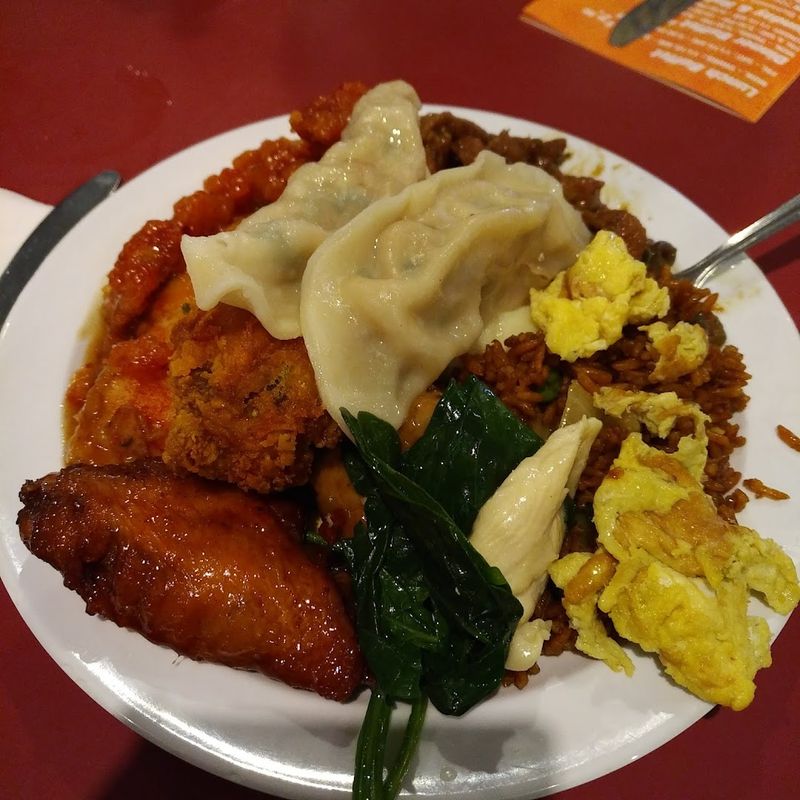 Chinese Favorites Keep The Buffet Grounded