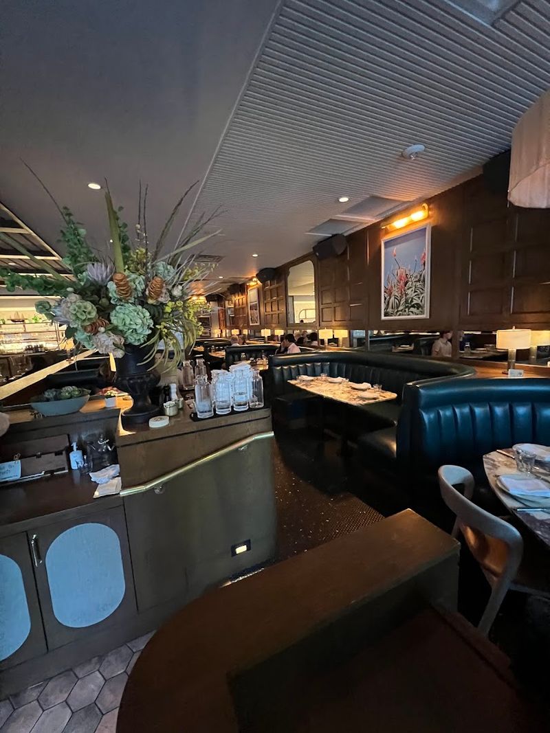 Green Point Seafood & Oyster Bar