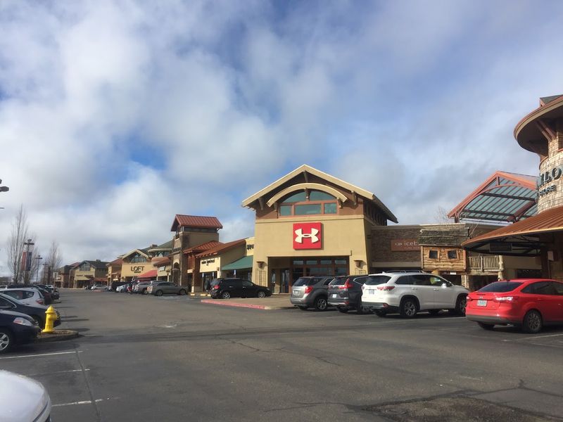 Interstate 5 Puts The Mall Right Along The Route