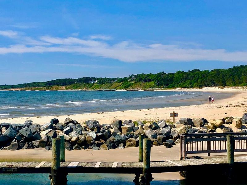 A Coastal Weekend Can Unfold Without Rushing