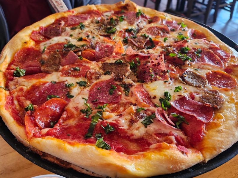 New York Style Pizza Keeps The Whole Table Happy