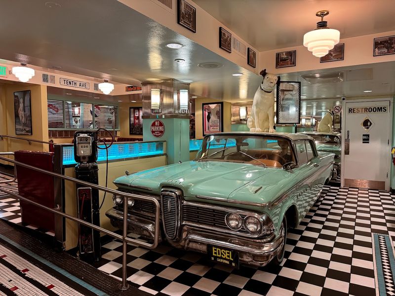 Lori’s Diner