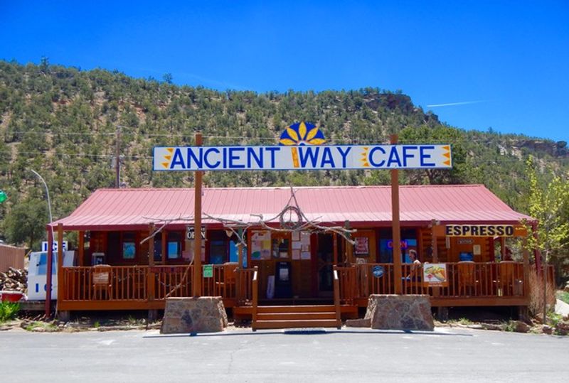 Ancient Way Cafe, Ramah