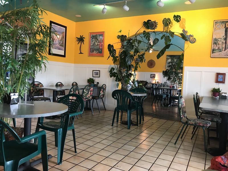 Squeeze Inn Sandwich Shop