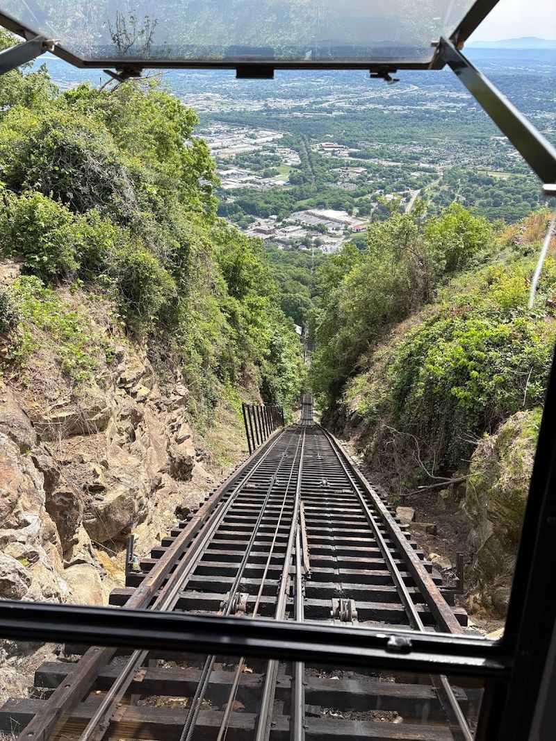 The Descent Gives The Mountain A Completely Different Ending