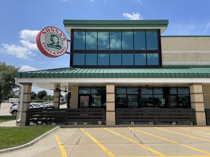 Nonna's Pizza & Pasta, Ankeny