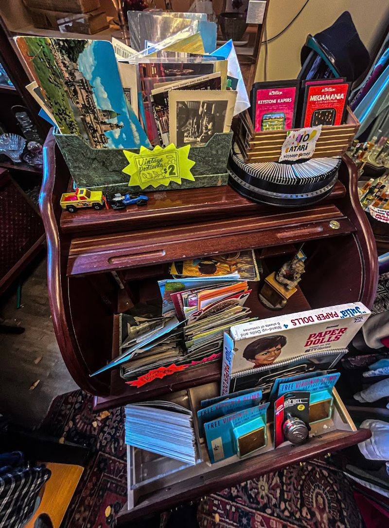 Retro Objects Give Your Home A Better Backstory