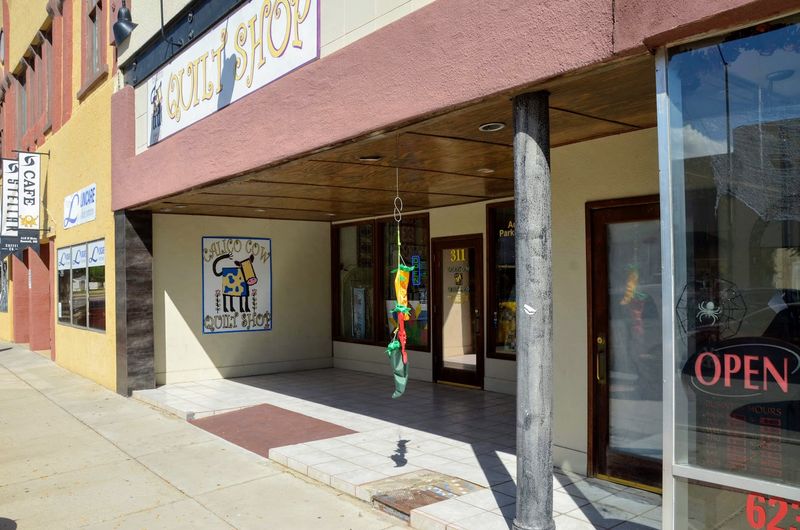 Calico Cow Fabric & Gift Shop, Roswell