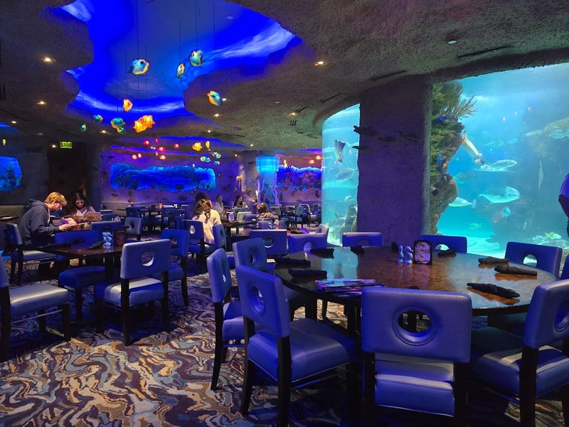 Aquarium Restaurant