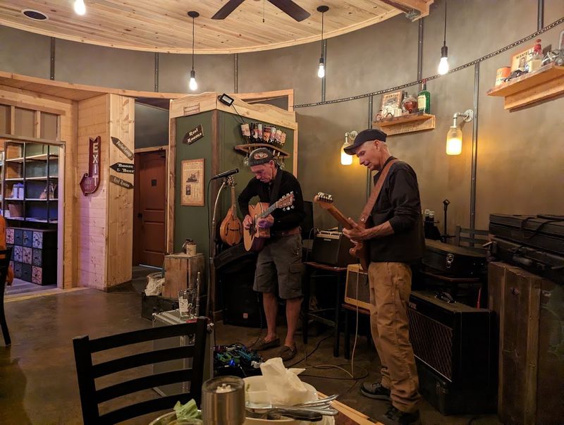 Granary Bar & Grill, Monticello