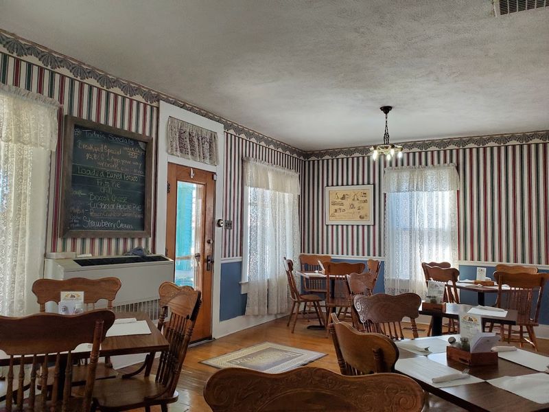 Friendship House Bakery & Restaurant