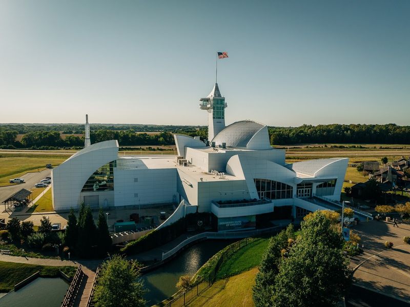 Discovery Park Of America
