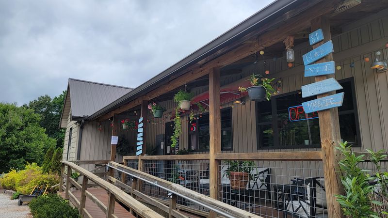 The Grill At Smooth Rapids