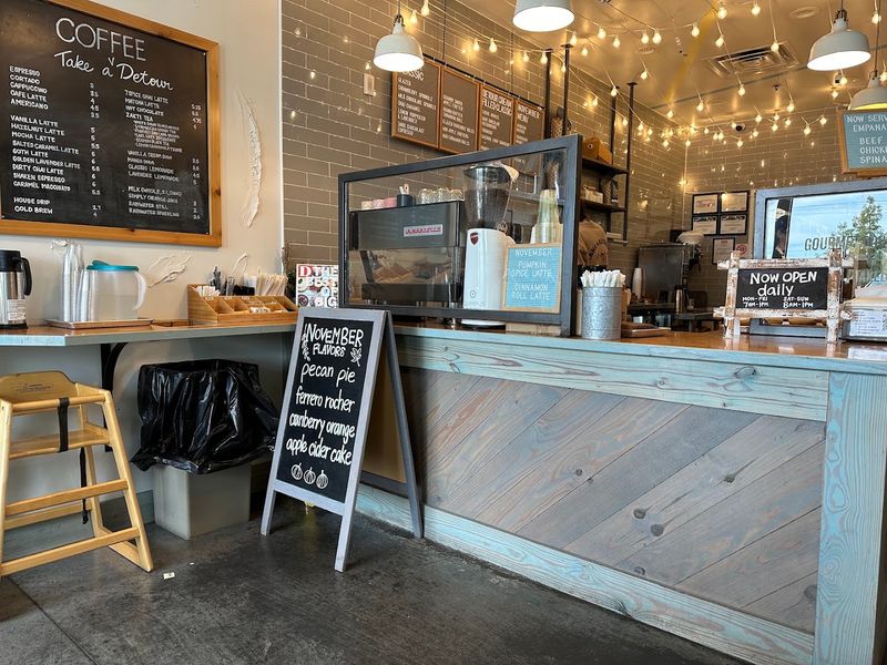 Detour Doughnuts And Coffee 
