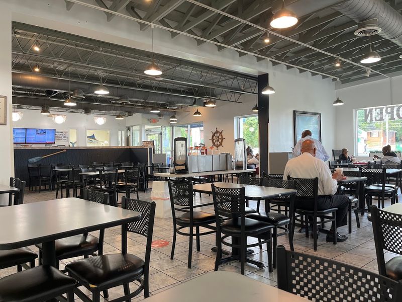 Forsyth Seafood Market & Café