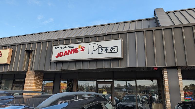 Joanie’s Pizza