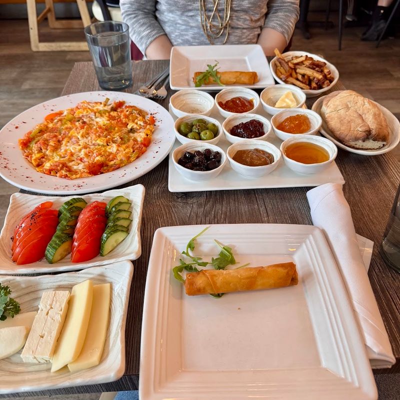 Why The Bread At The Gundis Deserves Its Own Mention