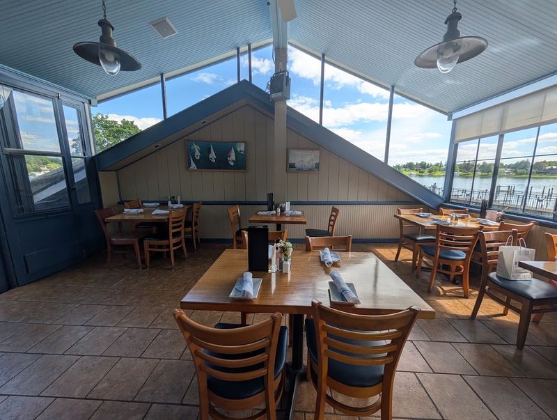 Bluewater Grill