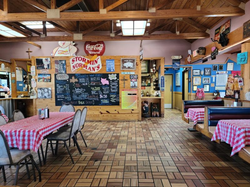 Hours, Service, And A Roadside Meal Worth Planning