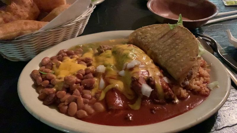 Chile Plates With Serious Comfort