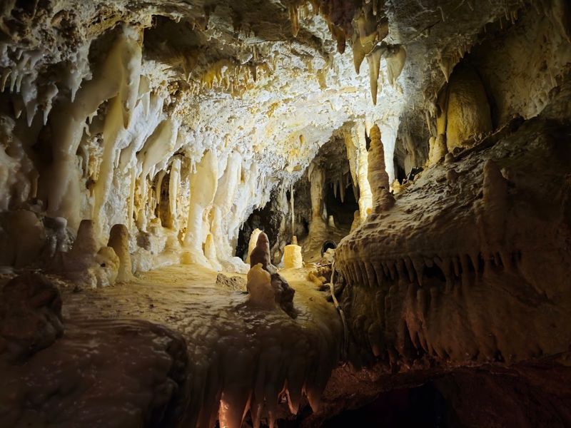 Crystal Lake Cave, Dubuque